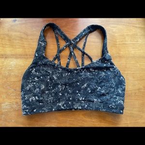 Lululemon sports bra